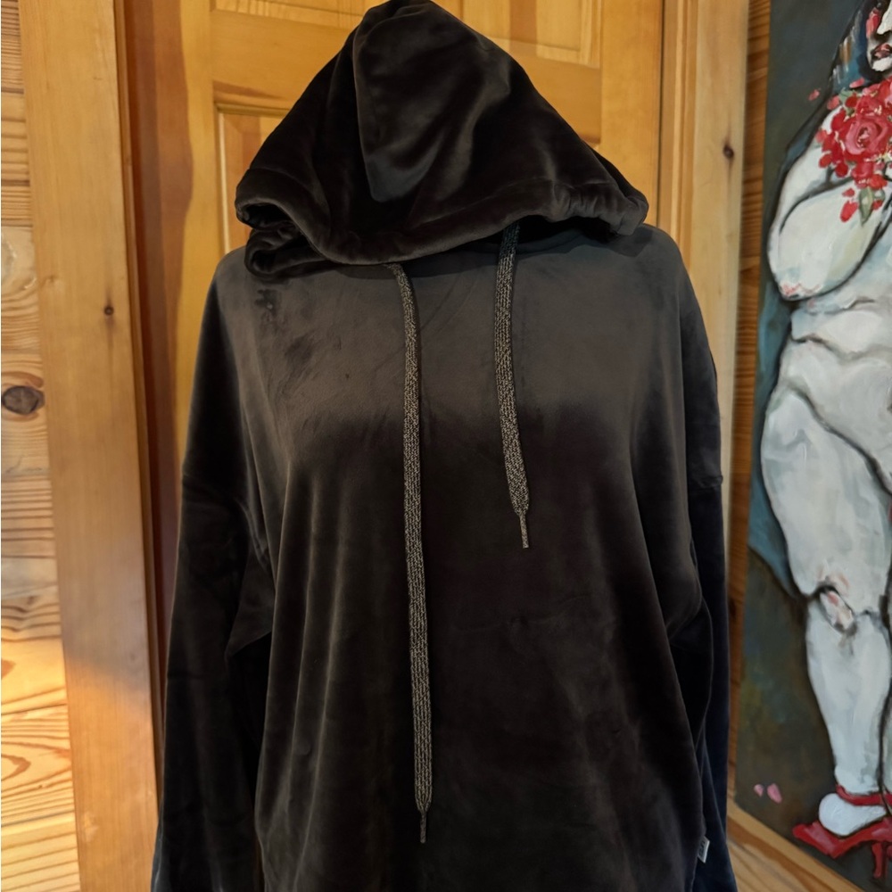 NWT Ugg Velvet Hoodie